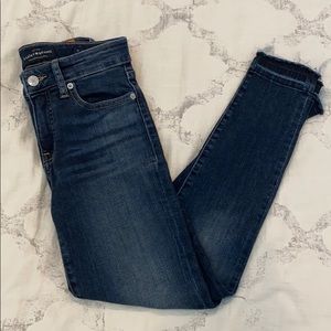 Dark wash Lucky brand skinny jeans 25 / 0